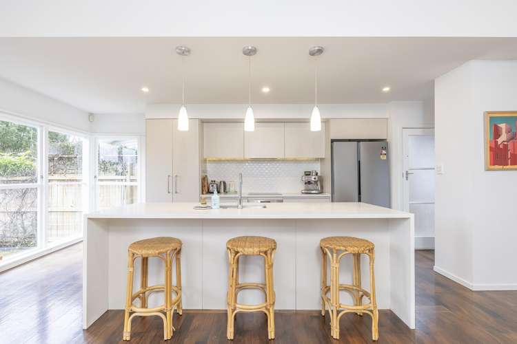 12b Brennan Avenue Te Atatu Peninsula_4