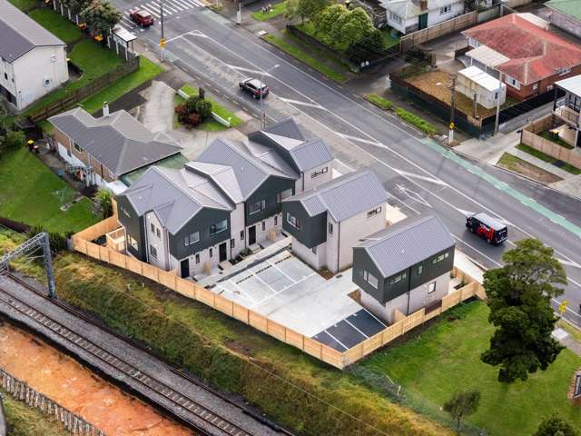 Discover Modern Living at Central Manurewa!