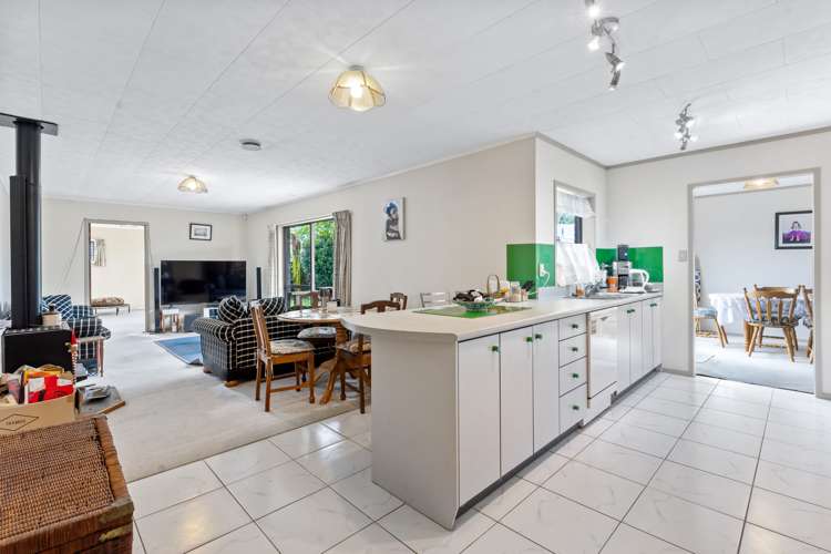 80 Saint Annes Crescent Wattle Downs_5