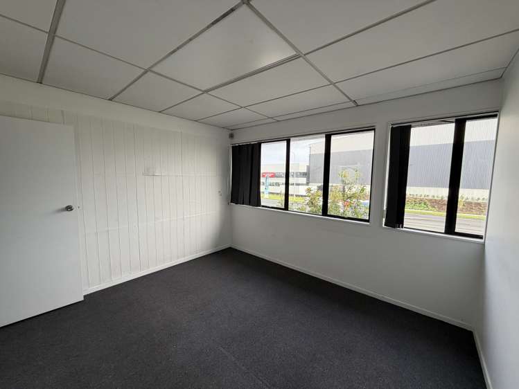 First floor, 3/2 Lady Ruby Drive East Tamaki_4