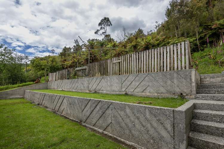 1042 State Highway 7 Dobson_12