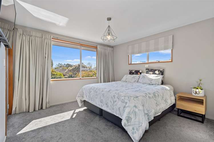 28 Yellowstone Crescent Burwood_13