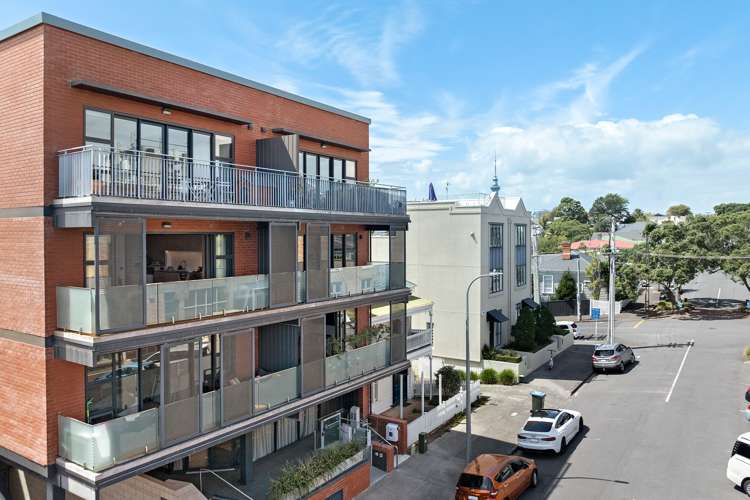 203/43 Brown Street_0