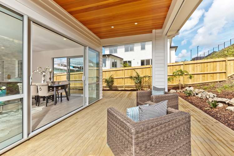 93 Colonial Drive Silverdale_24