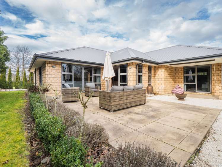 62 Rotherham Drive West Melton_32