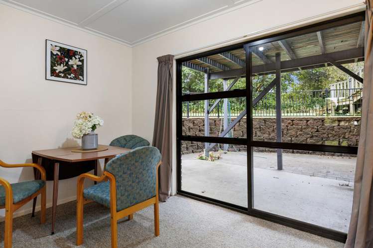 9 Bracken Row Rangatira Park_24