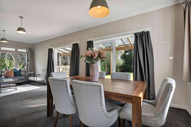 33 Baring Terrace Strandon_2