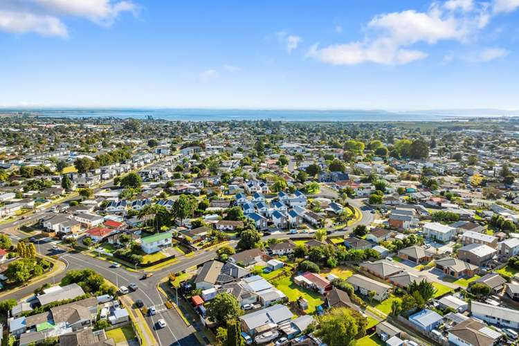 64 Sunlands Drive Manurewa_32