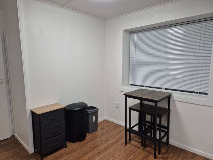 15 Milford Avenue Calton Hill_6