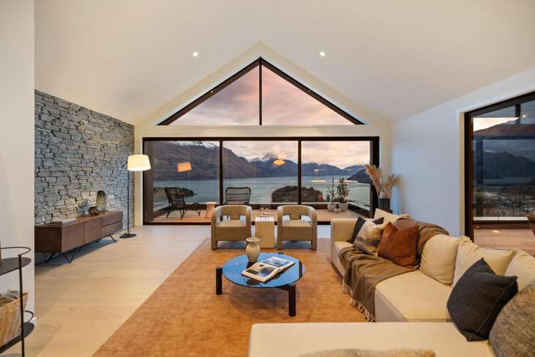 11 Belfast Terrace Queenstown_1