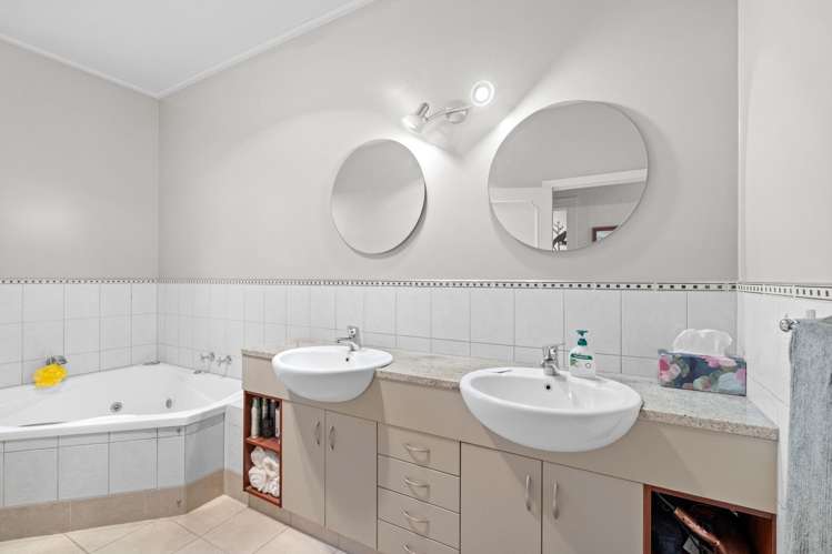 34 Golf Harbour Drive Maunu_14