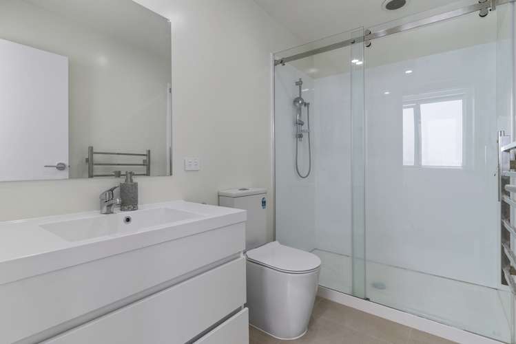 23 Canna Street Totara Park_12