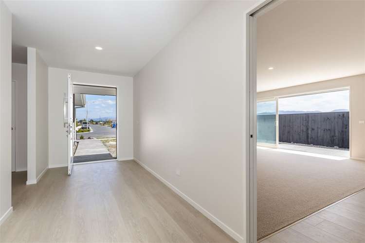 14 Whitehall Drive Springlands_16