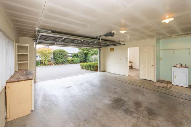 12 Fairburn Place Leamington_14