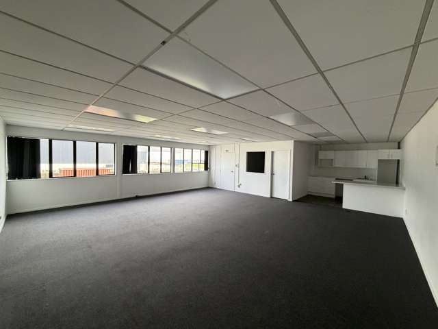First floor, 3/2 Lady Ruby Drive East Tamaki_1