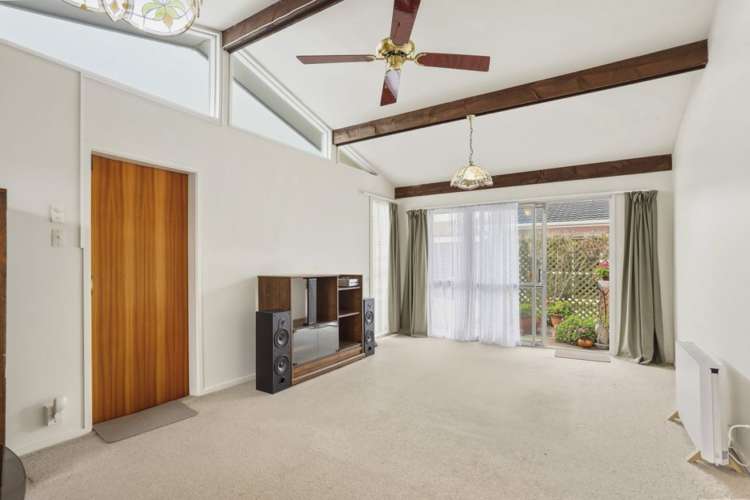 2/17 Sandra Street_5
