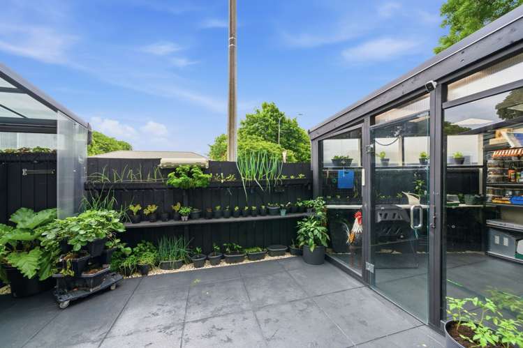 19 Whiteleigh Avenue Addington_13