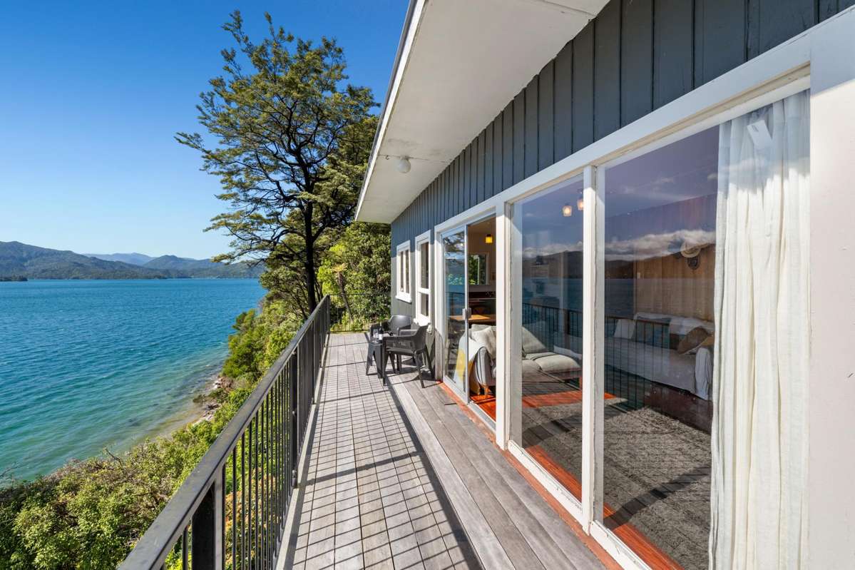 2717 Queen Charlotte Drive_5