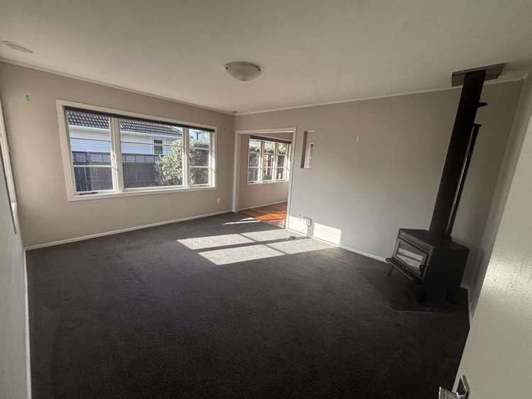 7 Rixon Place Te Atatu Peninsula_1