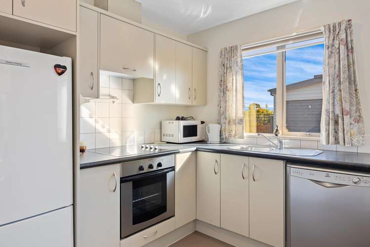 6/25 Tilford Street_1