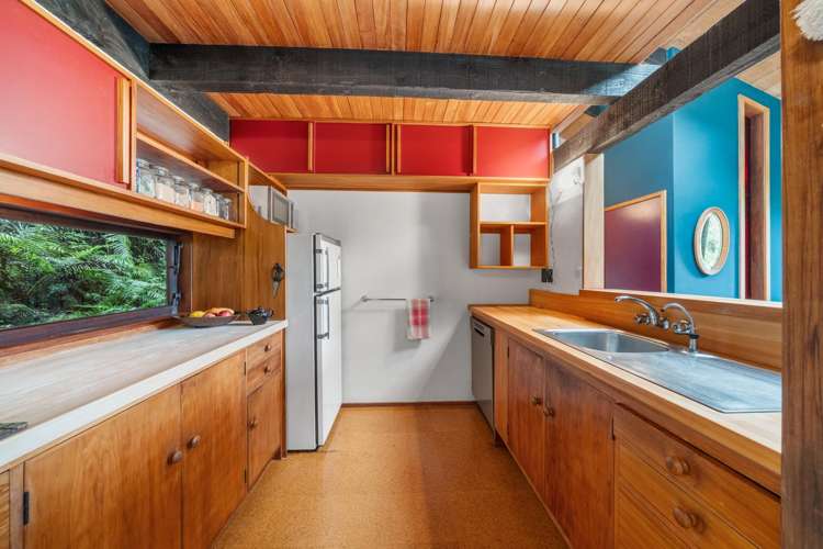 99 Elmslie Road Pinehaven_6