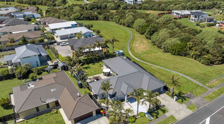 21 Constellation Avenue Beachlands_53