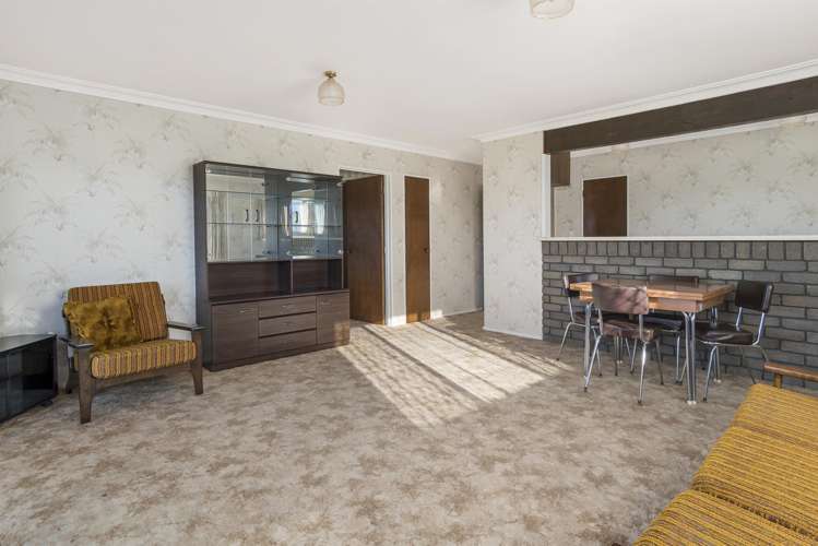 12 Pemberton Crescent Greerton_7