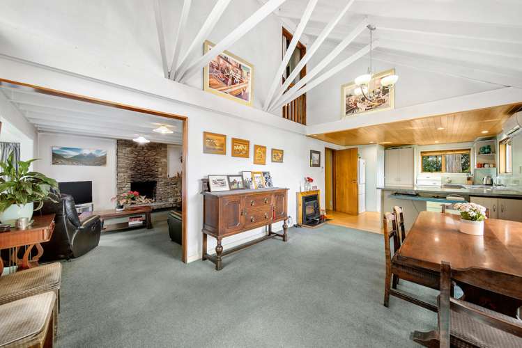 44 Arawata Terrace Fernhill/Sunshine Bay_7