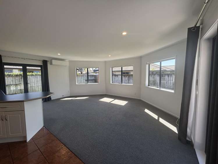 49 Edenpark Drive Rototuna_8