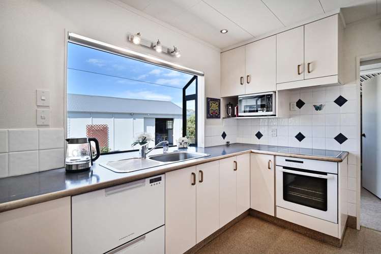 25 Watson Road Karamu_8