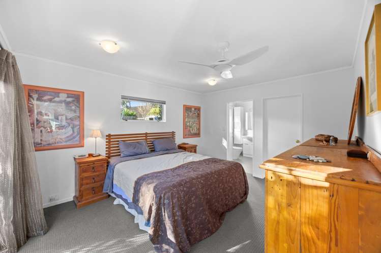 15 Glucina Avenue West Harbour_19