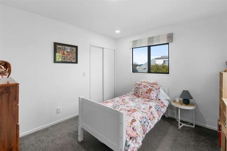 9 Travis Country Drive Burwood_19