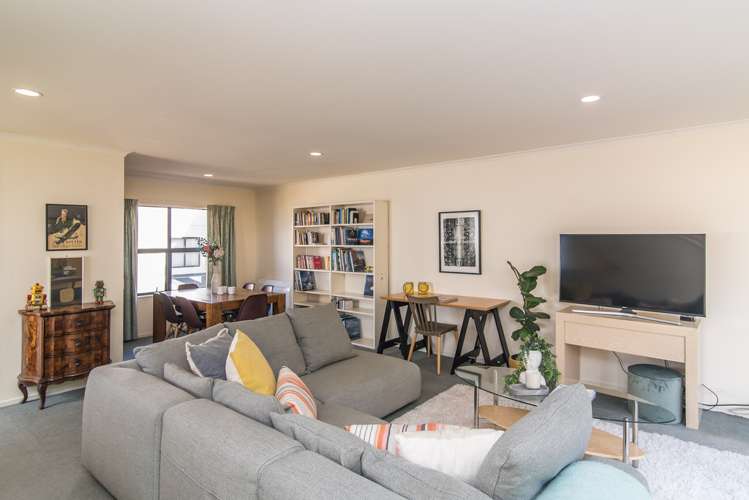 85 Hill Street Thorndon_3