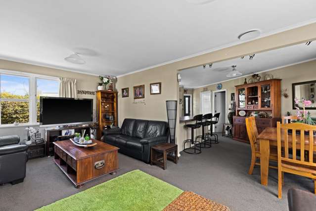 16 Clarence Cox Crescent Pirimai_4