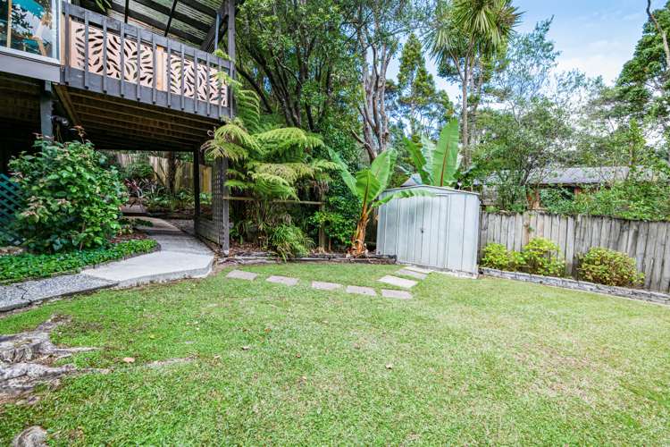 51 Onedin Place Titirangi_24