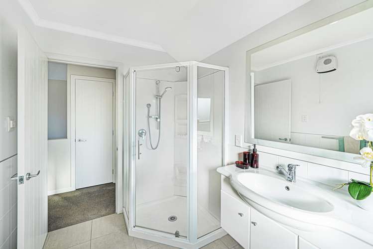 15 Grove Road Addington_12