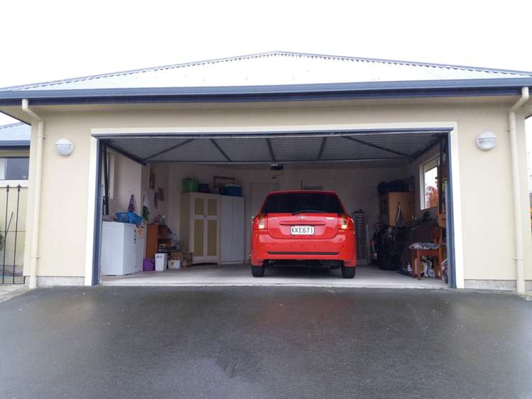 155 Pages Road Marchwiel_17