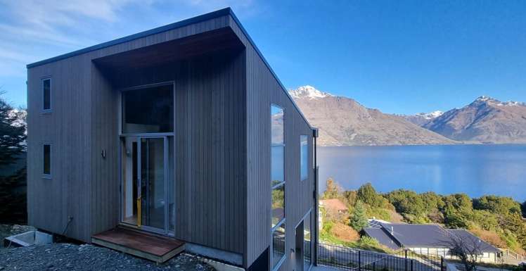 15 Mckerrow Place Fernhill/Sunshine Bay_18