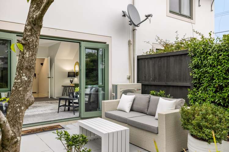 2/36 Champion Street Edgeware_16