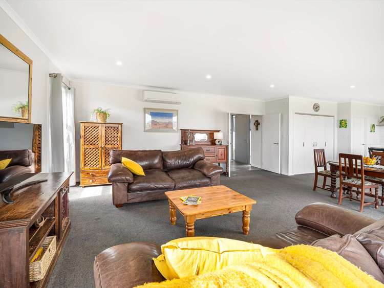 34 Varsity Heights Fitzherbert_19