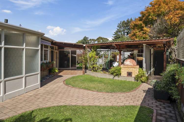 24 Russell Crescent Western Heights_24