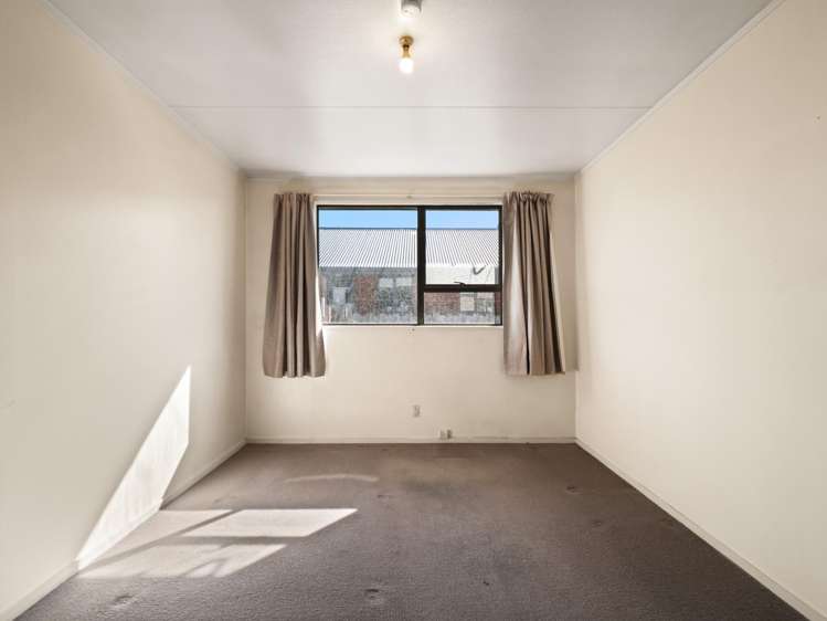 10D Law Street Caversham_11