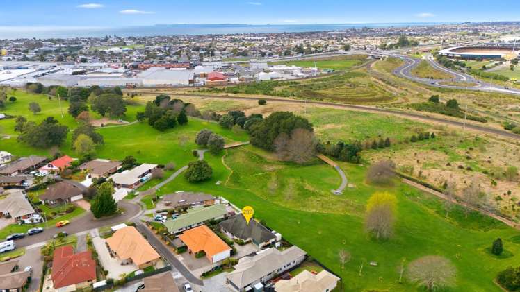 28b Laburnum Glen Mount Maunganui_25
