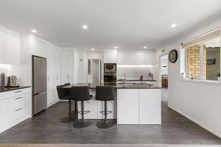 98 Buscomb Avenue Henderson_11