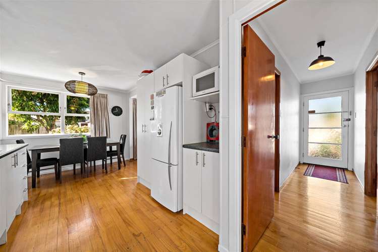 7 Beach Road Te Atatu Peninsula_12