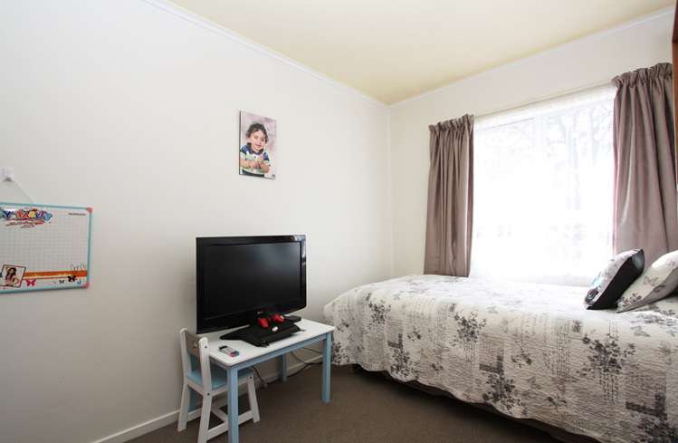 16 Halsey Road Manurewa_11