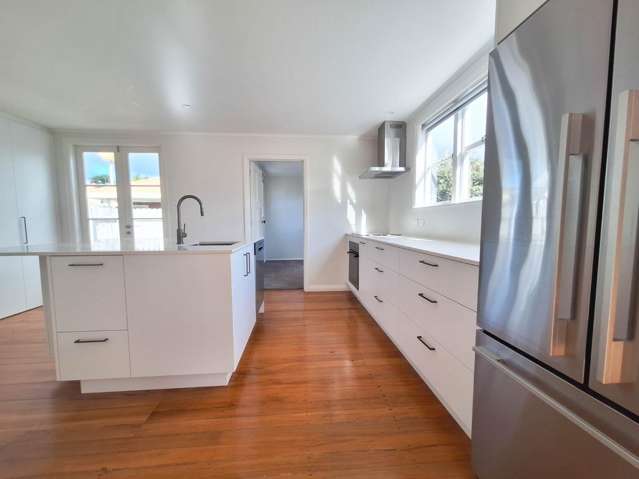 24 Hazel Ave 10044_4