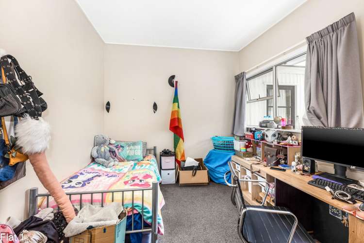 1/3 Ngaio Gorge Road_5