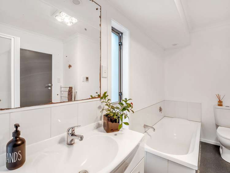 61 Apollo Parade Milson_16