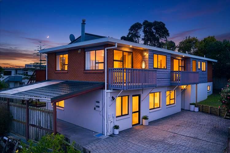 2/12 Grimshaw Place Henderson_35